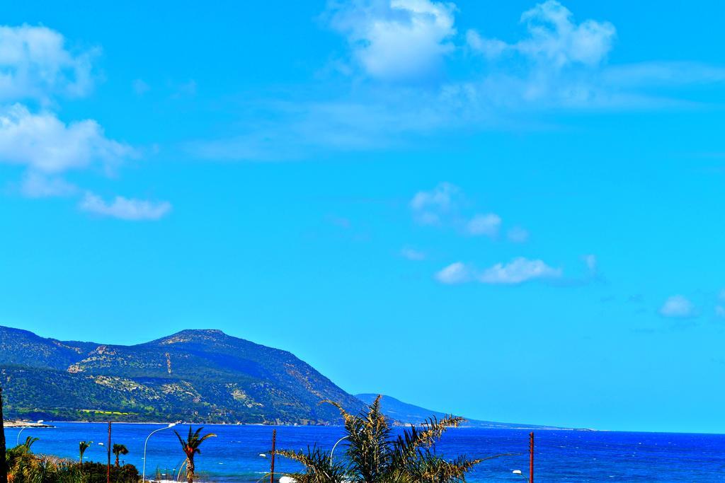 Latchi Beach Front Villa - Private Heated Pool - Amazing Uninterrupted Sea Views 폴리스 외부 사진