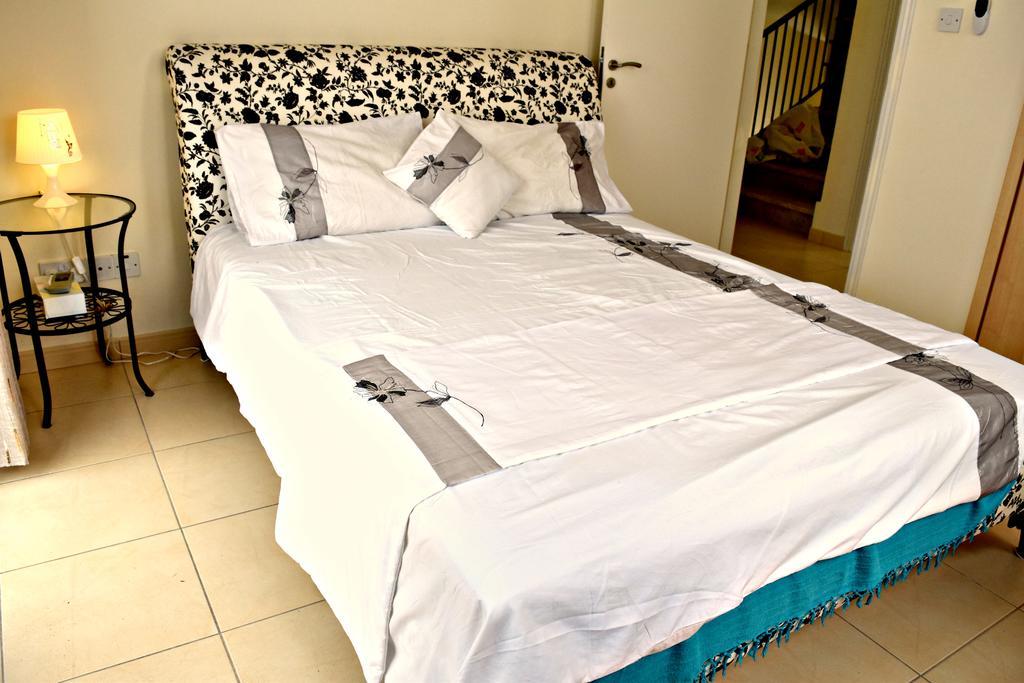 Latchi Beach Front Villa - Private Heated Pool - Amazing Uninterrupted Sea Views 폴리스 외부 사진