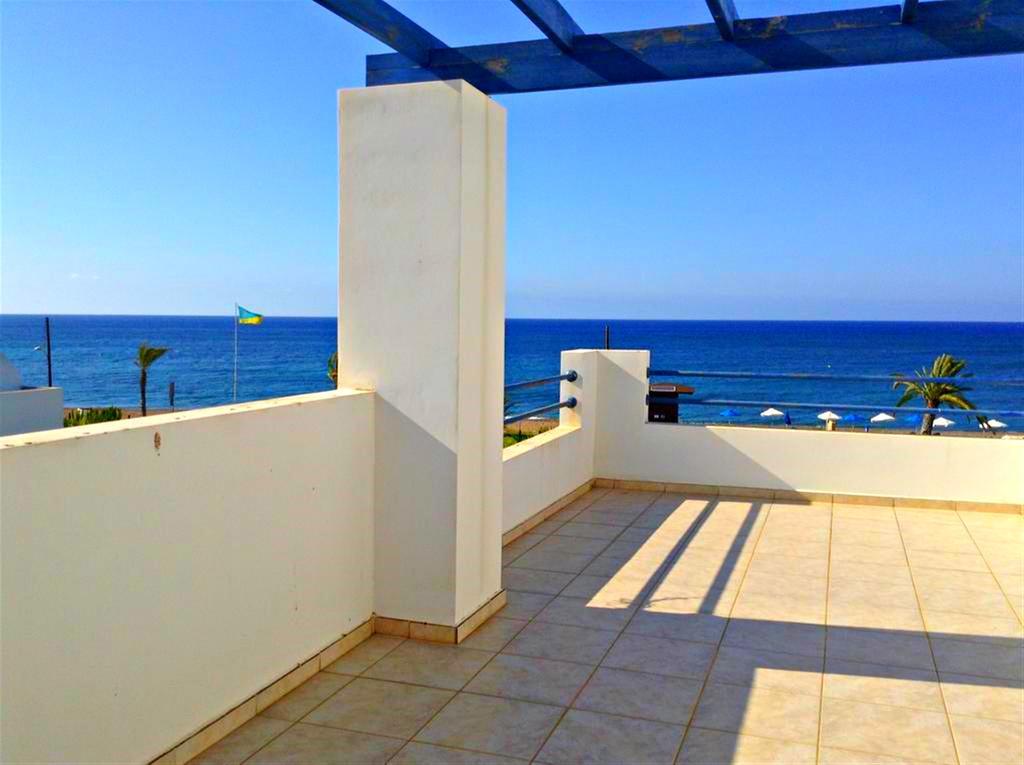 Latchi Beach Front Villa - Private Heated Pool - Amazing Uninterrupted Sea Views 폴리스 외부 사진