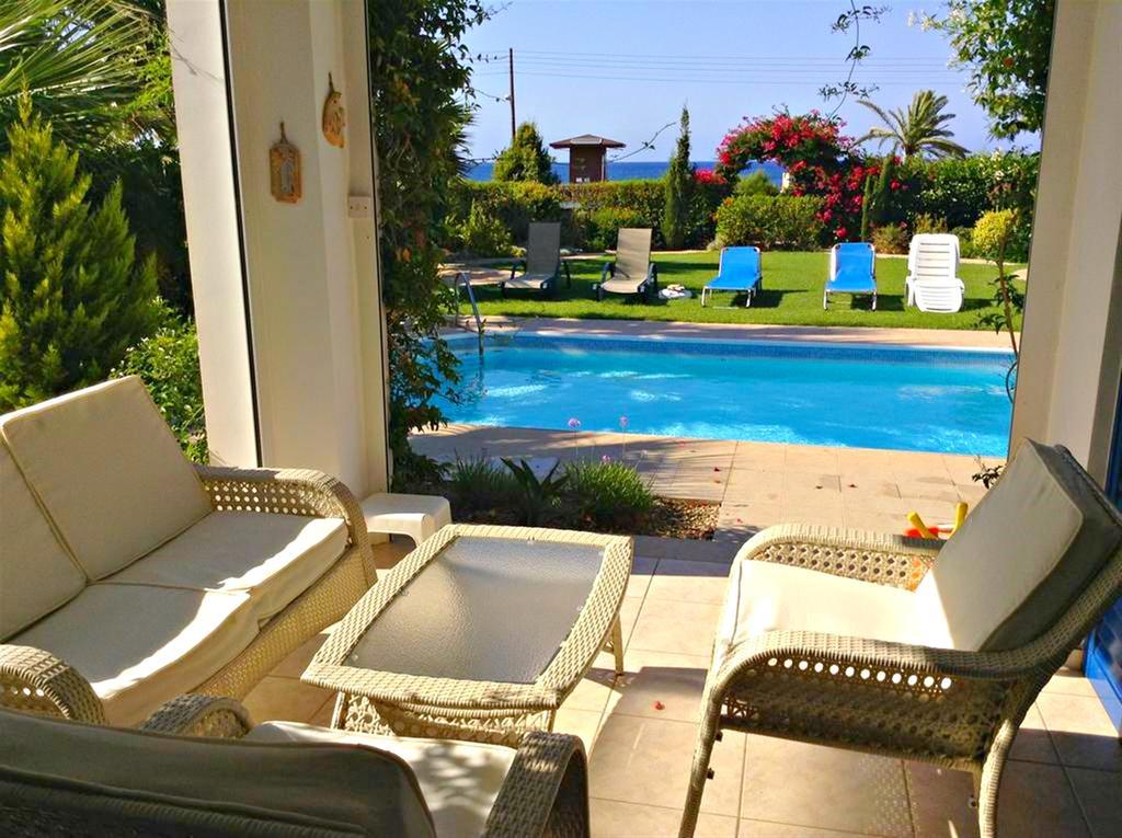 Latchi Beach Front Villa - Private Heated Pool - Amazing Uninterrupted Sea Views 폴리스 외부 사진